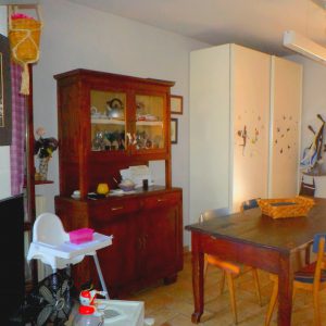 GRADARA VILLETTA A SCHIERA AD ANGOLO IN CENTRO